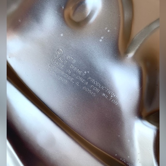 Vintage Mickey Mouse cake pan - Picture 4 of 5